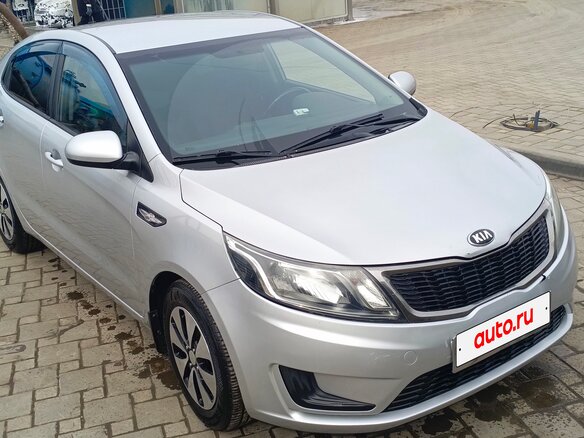 2014 Kia Rio III, серебристый, 870000 рублей - вид 2