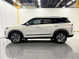 2025 Chery Tiggo 7 III, серебристый, 1640000 рублей, вид 3
