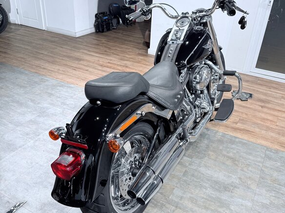 2010 Harley-Davidson Fat Boy, чёрный, 1299000 рублей - вид 5