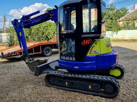 2016 Komatsu PC38, синий, 2700000 рублей, вид 4