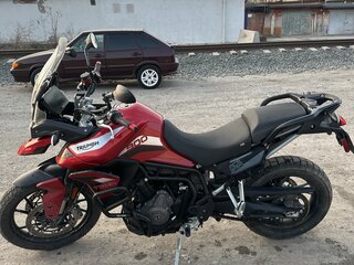 2020 Triumph Tiger 900, красный, 1099000 рублей, вид 3