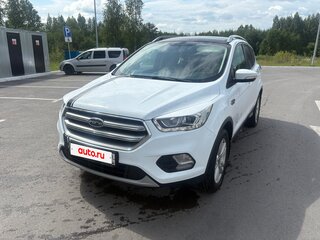 2017 Ford Kuga II Рестайлинг, белый, 1850000 рублей, вид 2