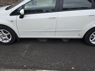 2011 Fiat Linea, белый, 499000 рублей, вид 4
