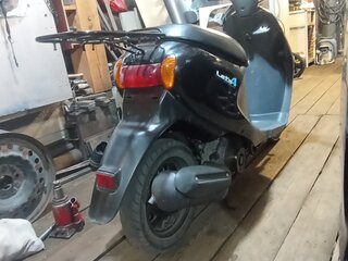 Suzuki PV 50