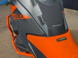 2022 KTM 1290 Super Adventure S, чёрный, 1546054 рублей, вид 5