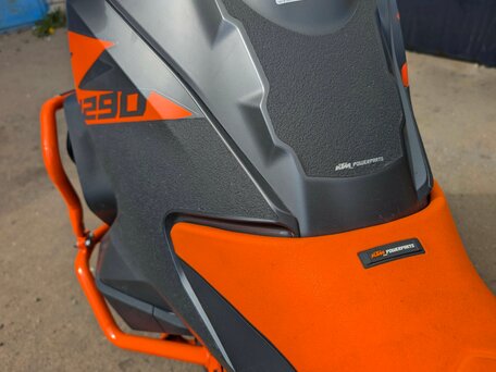 2022 KTM 1290 Super Adventure S, чёрный, 1546054 рублей, вид 5
