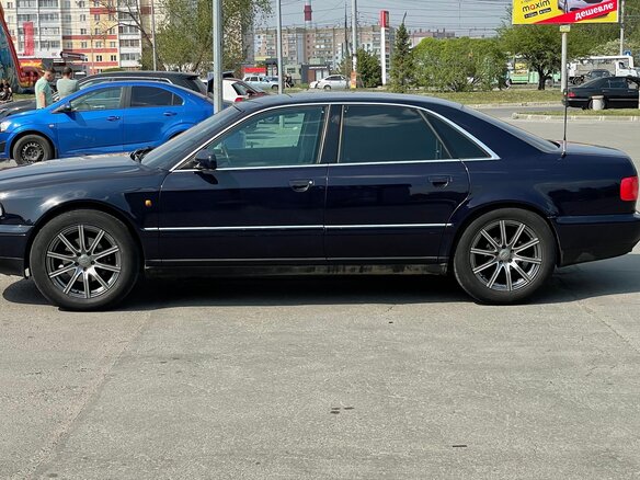 1997 Audi A8 I (D2), синий, 550000 рублей - вид 7