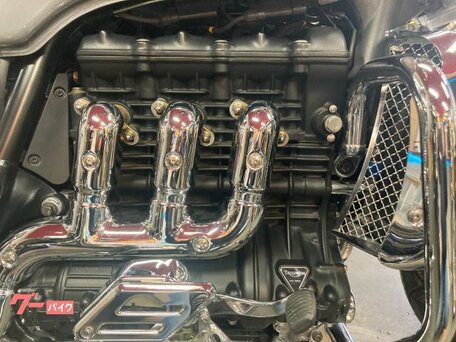 2007 Triumph Rocket 3, серый, 800000 рублей, вид 5