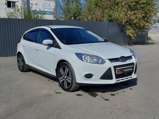 2013 Ford Focus III, белый, 669000 рублей, вид 3