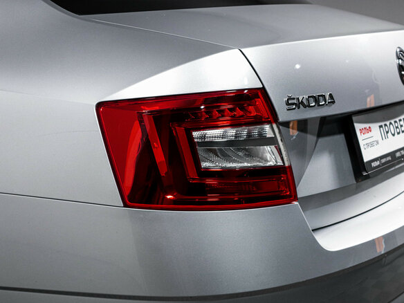 2017 Skoda Octavia III (A7) Рестайлинг, серебристый, 1498000 рублей - вид 15