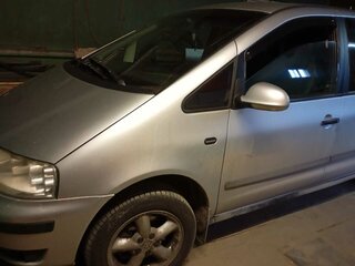 2007 Volkswagen Sharan I Рестайлинг 2, серебристый, 690000 рублей, вид 5
