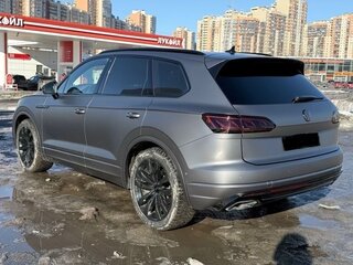 2022 Volkswagen Touareg III, чёрный, 8350000 рублей, вид 4