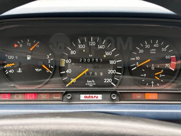 1993 Mercedes-Benz 190 (W201), синий, 1100000 рублей - вид 18