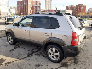 2004 Hyundai Tucson I, серый, 800000 рублей, вид 2