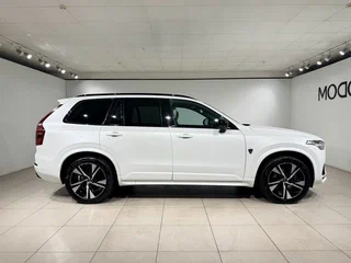 2019 Volvo XC90 B5 II Рестайлинг 1, белый, 3600000 рублей, вид 4
