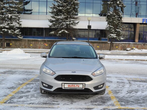 2017 Ford Focus III Рестайлинг, серебристый - вид 1
