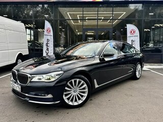 2016 BMW 7 серии Long 730Ld xDrive VI (G11/G12), чёрный, 3070000 рублей, вид 1