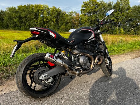 2020 Ducati Monster 821, чёрный, 995000 рублей, вид 2