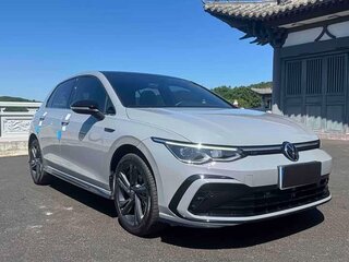 2022 Volkswagen Golf VIII, серый, 1576000 рублей, вид 3