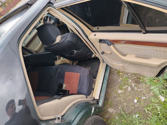 1990 Mercedes-Benz W124 230, зелёный, 350000 рублей - вид 23