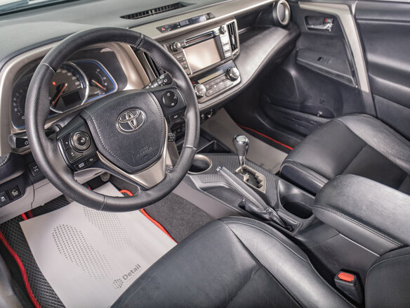 2013 Toyota RAV4 IV (XA40), чёрный, 1999000 рублей - вид 6