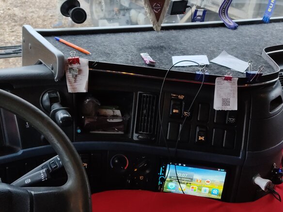 2006 Volvo FM, красный, 3200000 рублей - вид 11