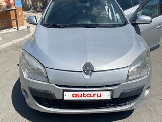 2010 Renault Megane III, серебристый, 600000 рублей, вид 1