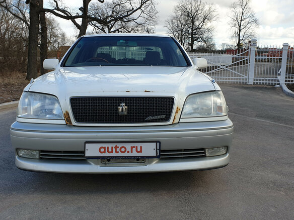 2000 Toyota Crown XI (S170), белый - вид 1