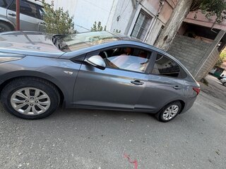 2019 Hyundai Solaris II, серый, 1100000 рублей, вид 4
