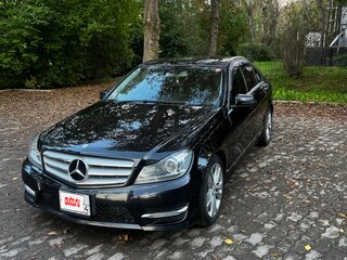 2012 Mercedes-Benz C-Класс 180 BlueEFFICIENCY III (W204) Рестайлинг, чёрный, 1500000 рублей, вид 2