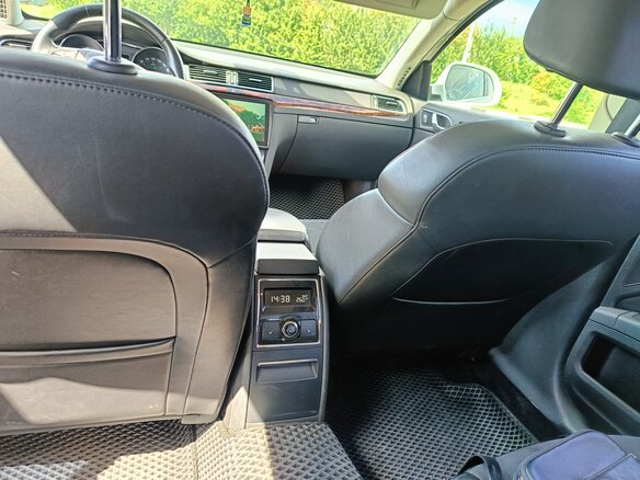 2011 Skoda Superb II, белый, 1500000 рублей - вид 8