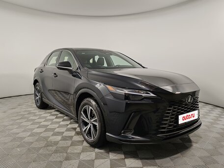 Lexus RX V