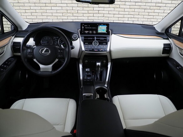 2017 Lexus NX 200 I Рестайлинг, белый - вид 9