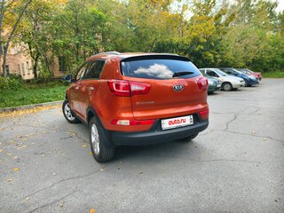 2013 Kia Sportage III, оранжевый, 1300000 рублей, вид 4