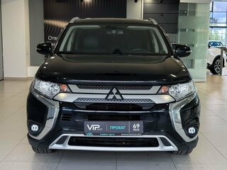 2019 Mitsubishi Outlander III Рестайлинг 3, чёрный, 1950000 рублей, вид 2