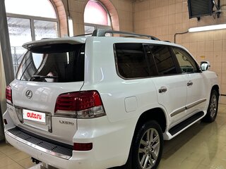 2013 Lexus LX 570 III Рестайлинг, белый, 6005000 рублей, вид 3