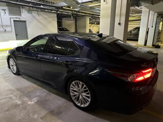2019 Toyota Camry VIII (XV70), синий, 2290000 рублей, вид 5