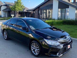 2017 Toyota Camry VII (XV50) Рестайлинг, чёрный, 1750000 рублей, вид 5