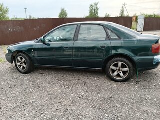 1996 Audi A4 I (B5), зелёный, 200000 рублей, вид 4