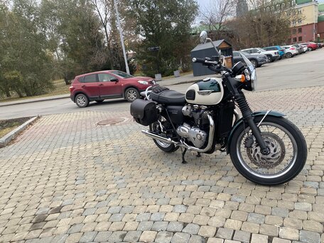 2018 Triumph Bonneville T120, белый, 1250000 рублей, вид 4