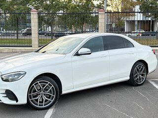 2020 Mercedes-Benz E-Класс 200 V (W213, S213, C238) Рестайлинг, белый, 3980000 рублей, вид 2