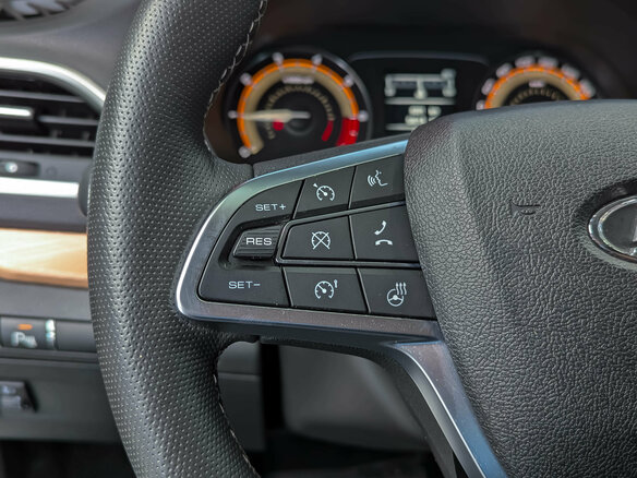 2024 Lada (ВАЗ) Vesta SW Cross I Рестайлинг (NG), белый - вид 18