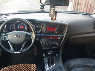 2011 Kia K5 I, чёрный, 900000 рублей, вид 2
