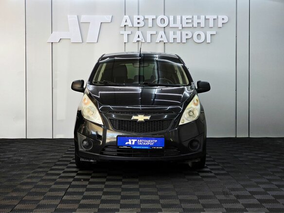 2013 Chevrolet Spark III, чёрный, 675000 рублей - вид 1