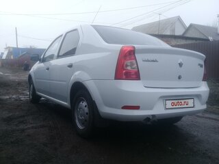 2014 Renault Logan I Рестайлинг, белый, 450000 рублей, вид 4