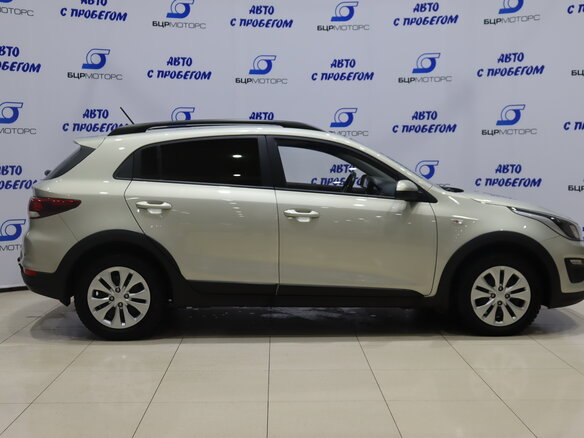 2018 Kia Rio X-Line IV, бежевый - вид 3