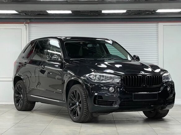 2013 BMW X5 50i III (F15), чёрный