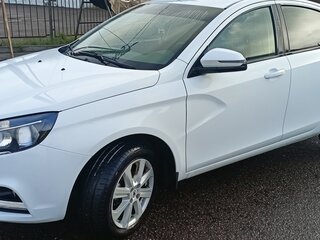 2020 Lada (ВАЗ) Vesta I, белый, 880000 рублей, вид 1