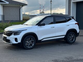 2024 Kia Seltos I Рестайлинг, белый, 2550000 рублей, вид 4