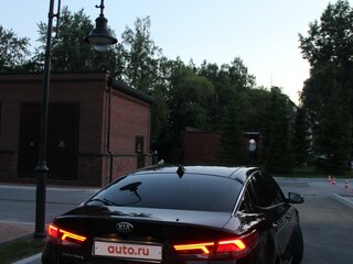 2019 Kia Optima IV Рестайлинг, чёрный, 2550000 рублей, вид 4
